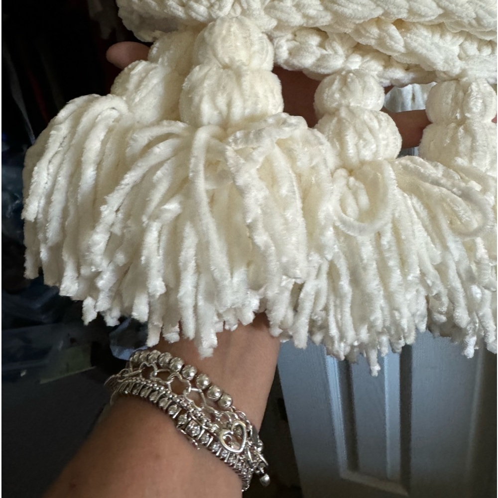 UGG RARE IVORY BRAIDED KNIT THROW - Picture 13 of 16